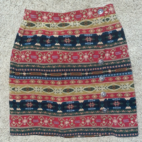 Vintage tapestry wrap skirt - Picture 12 of 13